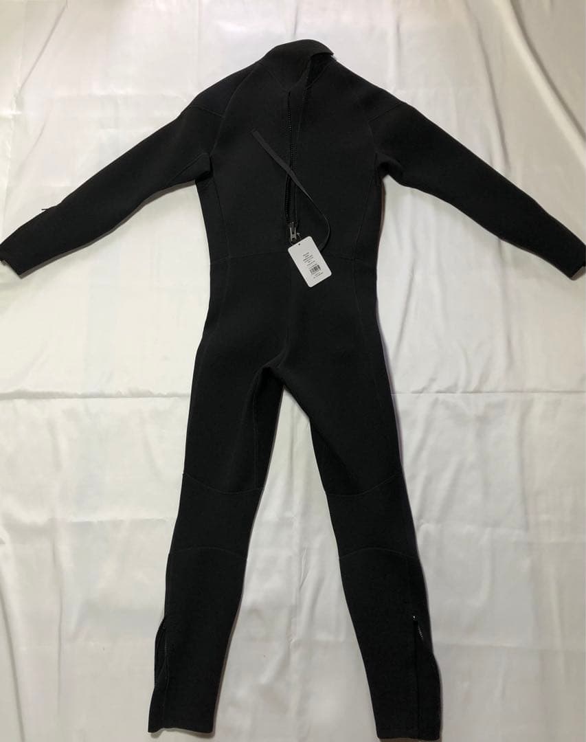 ウエットスーツ　新品未使用　メンズ3mm ワンピース　L ヘリオス　fellow