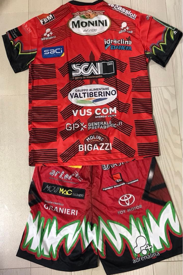 石川選手所属ペルージャ　ユニフォーム　ゲームパンツ　上下セット　XL