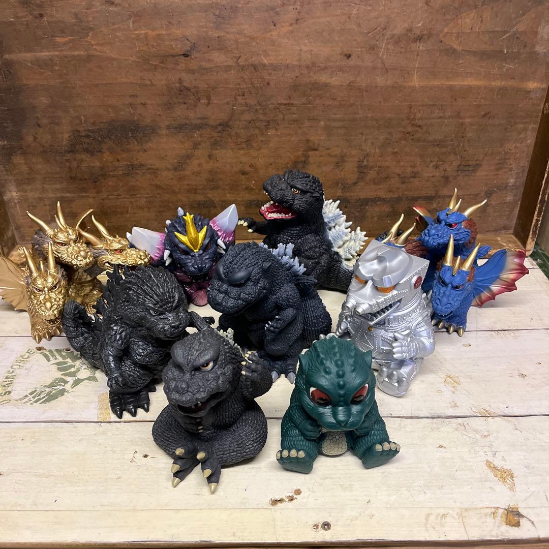鎮座獣ゴジラ他