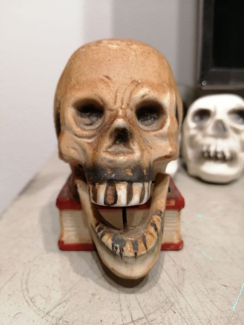 50s 　雰囲気　スカルオンブック　スカル　ドクロ　ビンテージ