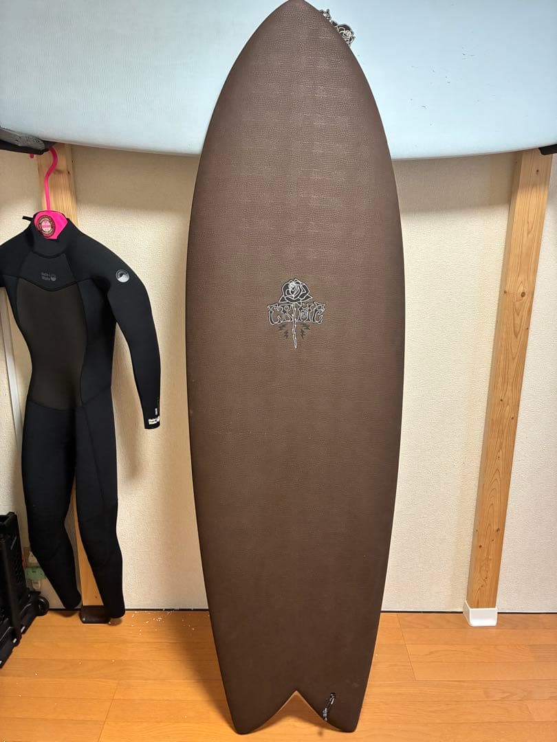 CRIMEファンボード ブラウン 6.2