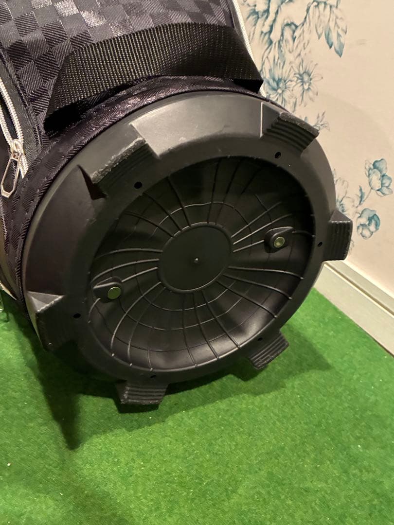 Yoshihiro さん専用XXIO キャディバッグとセルフスタンドバッグセット