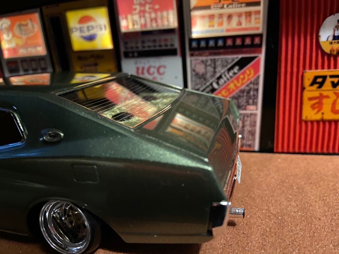 1/24 ローレル 130 カスタム　ジオラマ　旧車　クリアケース付