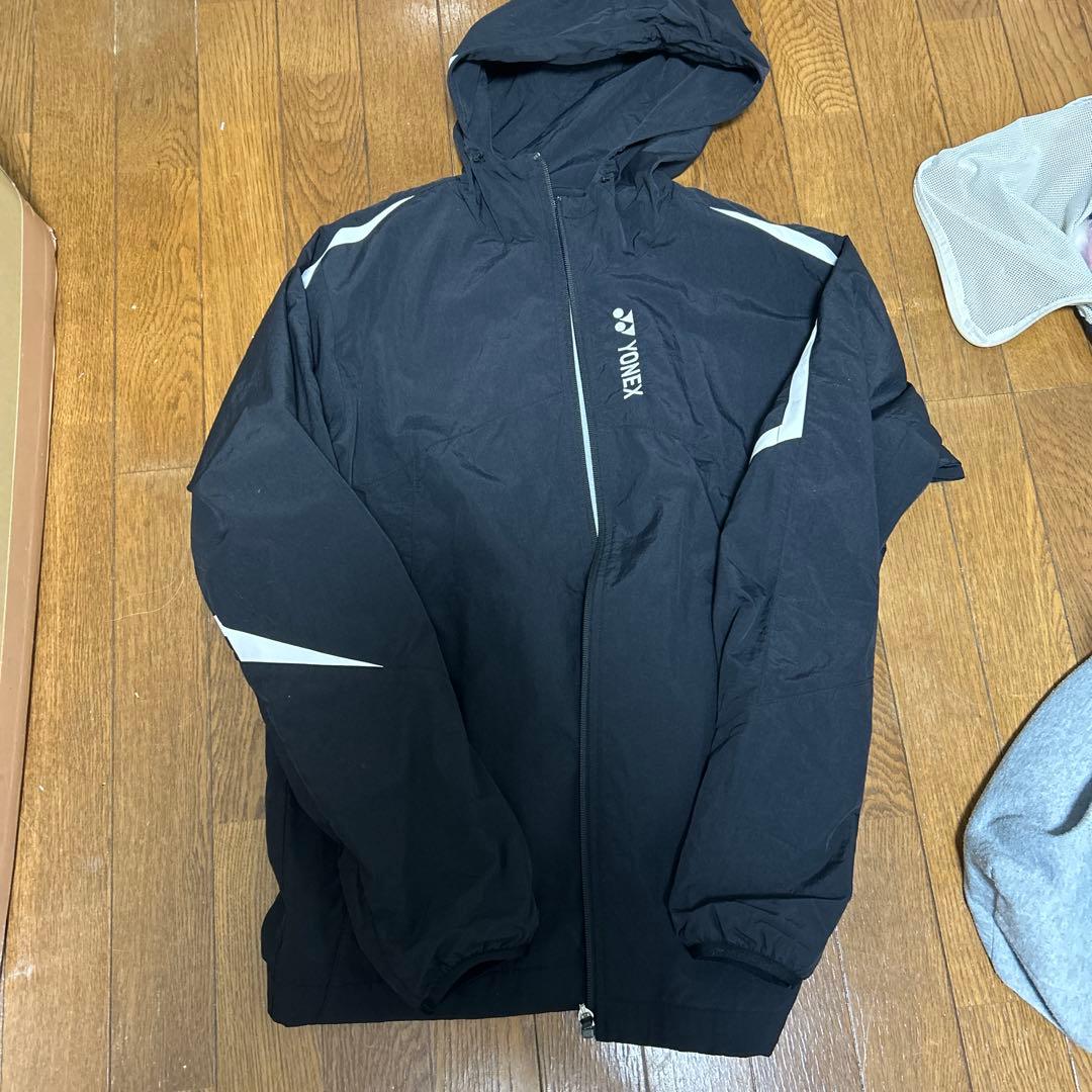 ヨネックス　シェルジャケット