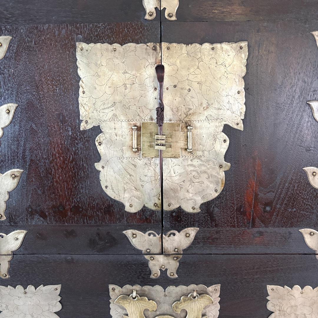 収納棚｜李朝 キャビネット