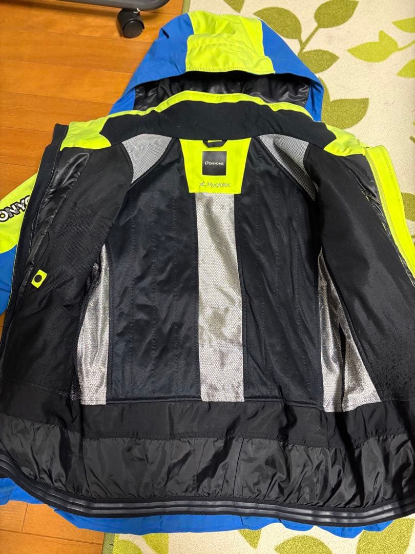 ONYONE スキーウエア Mサイズ