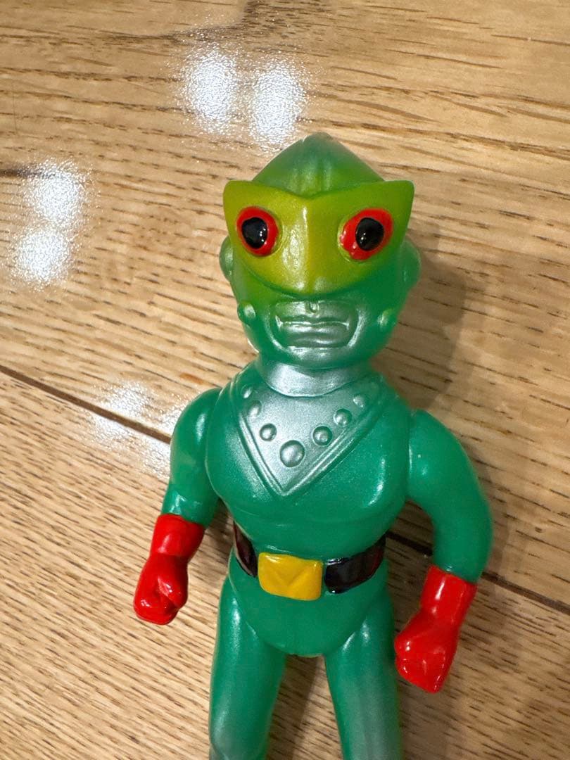 美品♡ぶたのはな　ソフト焼き玩具 サンダーマスク 緑成型/赤グローブ