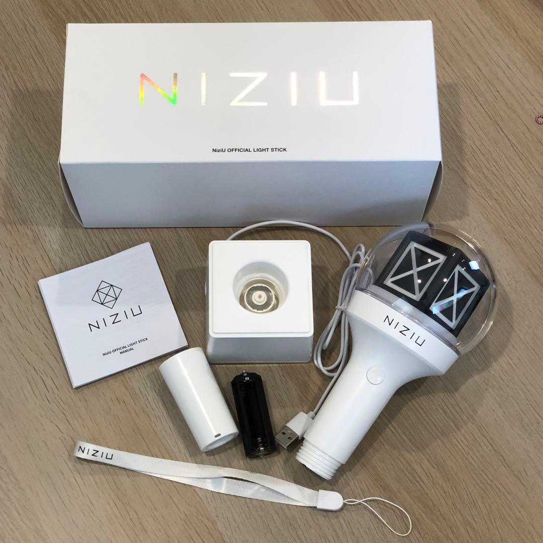 未使用 NiziU 公式 ペンライト OFFICIAL LIGHT STICK