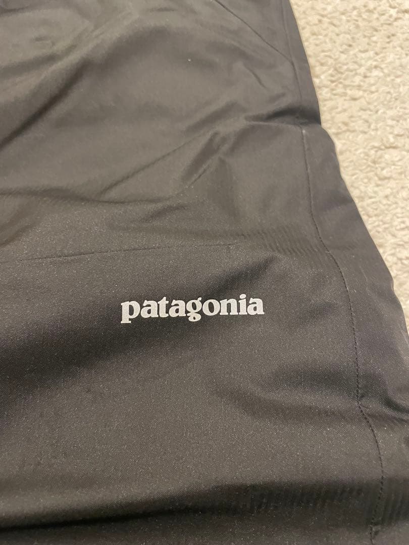 patagonia スキー用パンツ ブラック　キッズL