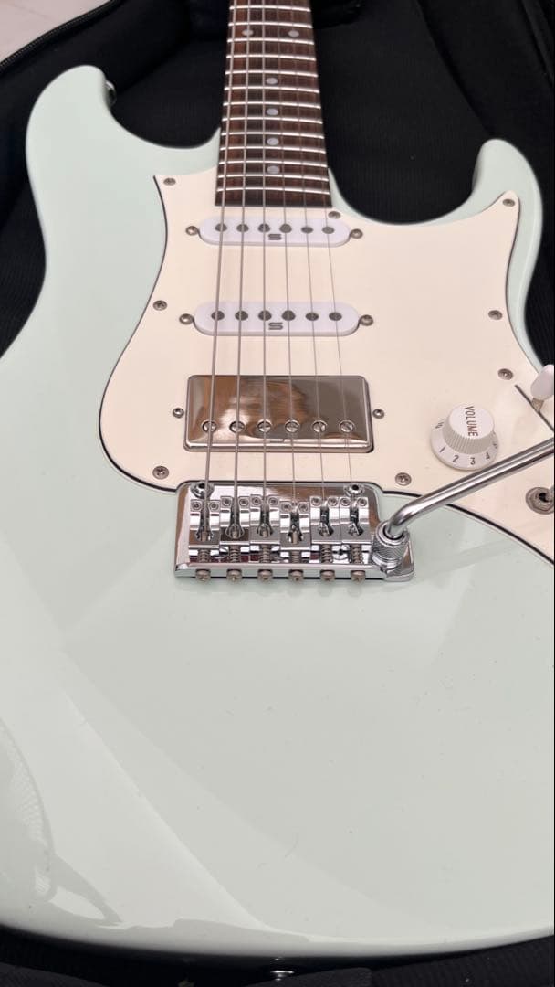 Ibanez Prestige AZ2204NW 日本製　美品