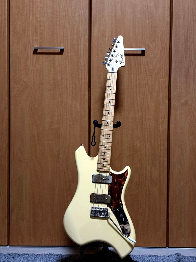 ギター Fender Daiki Tsuneta Swinger
