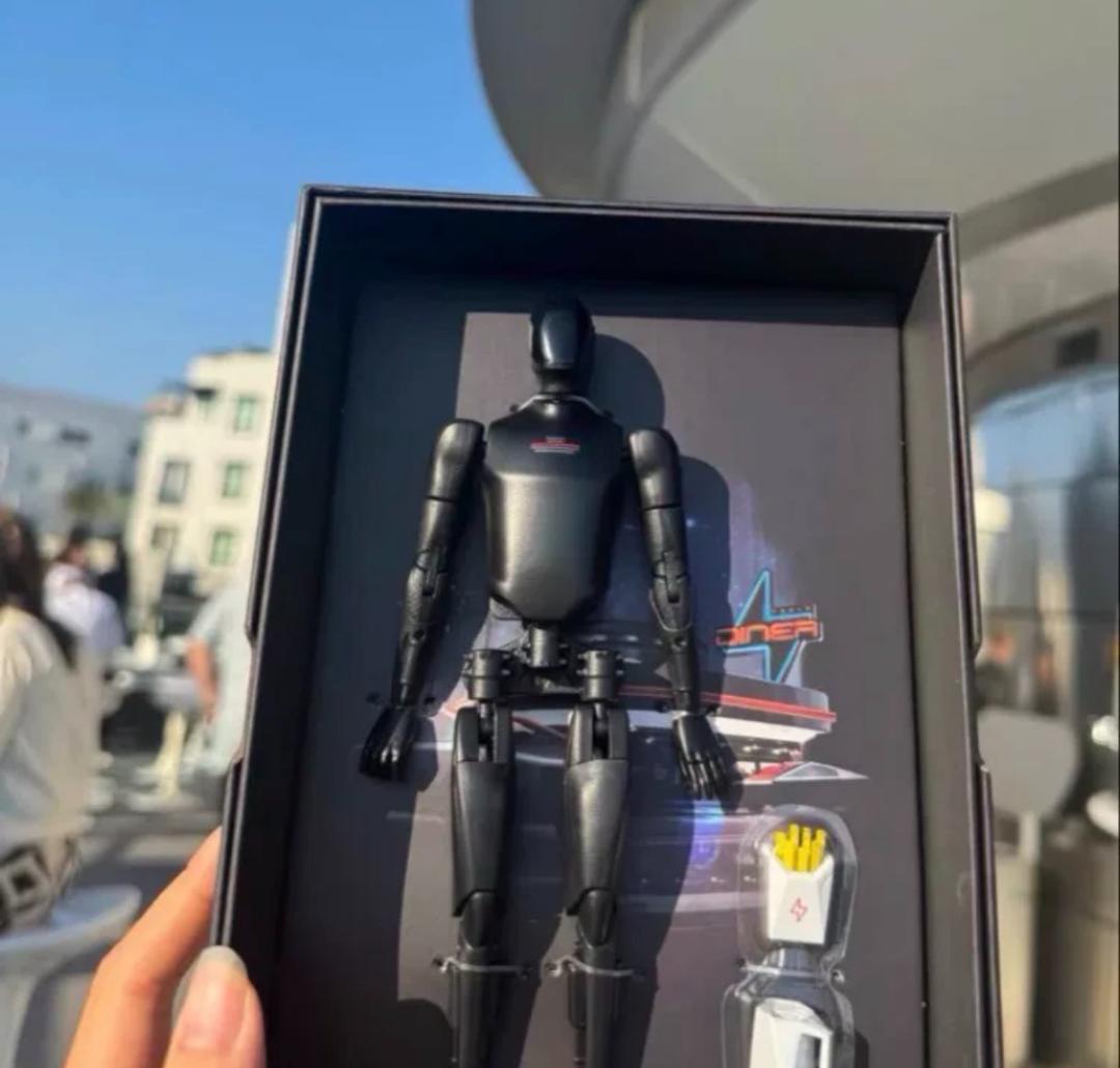 Tesla アメリカ限定 レストラン記念 ロボット フィギュア