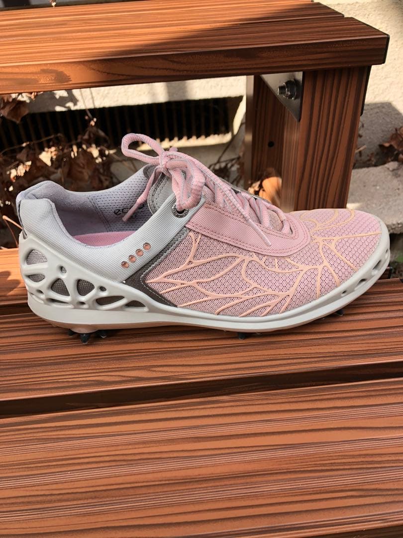 376番 新品ecco ゴルフシューズピンク/グレー23.5cm ソフトスパイク