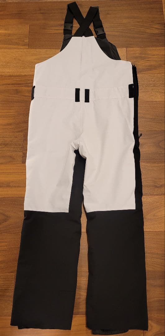 【使用3回】ONYONE スキーウェア ジャケットM、パンツL