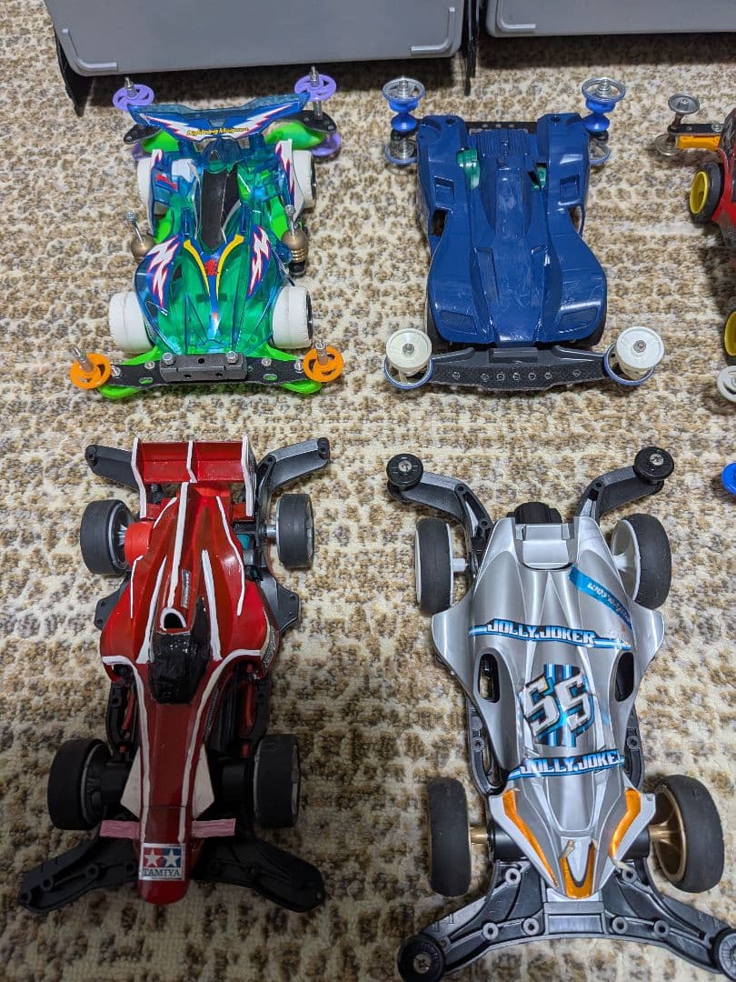 ミニ四駆 10台 +ポータブルピット3個