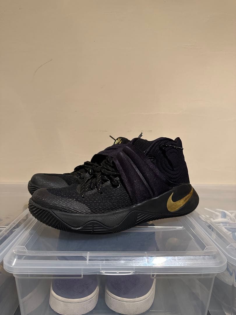 NIKE KYRIE 2 IDブラック×ゴールド（黒金）