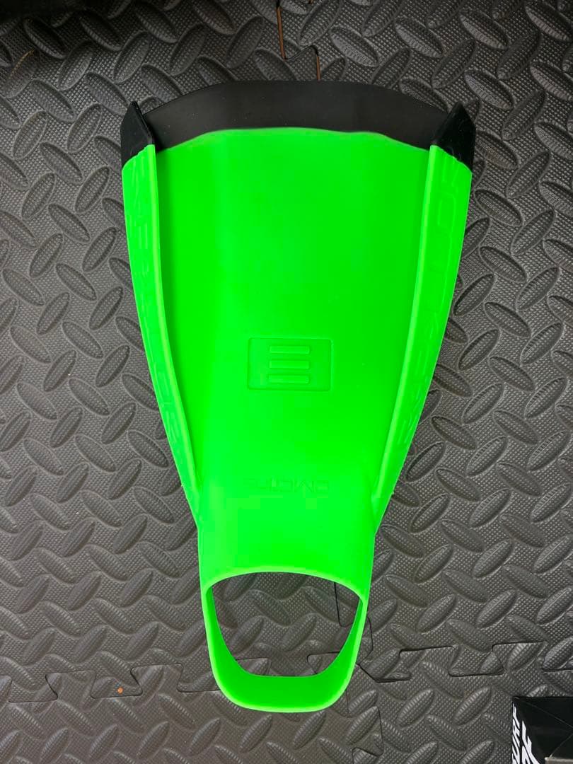 DMC Reppillor ボディボードフィン グリーン・ブラック