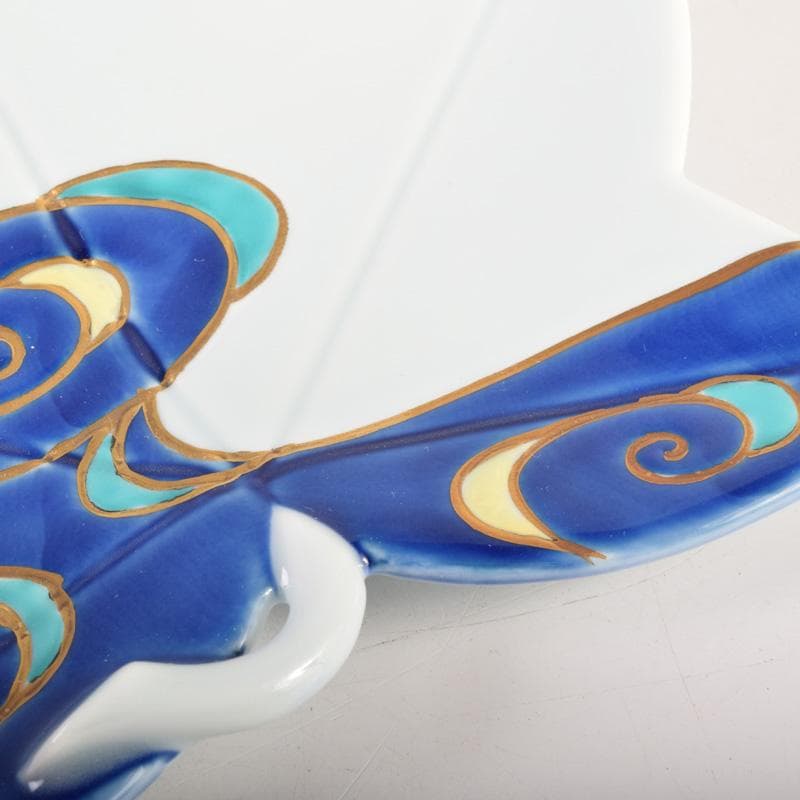 有田焼　富右衛門　色絵金彩　流水絵　葉形皿揃　三客　共布共箱　C7895