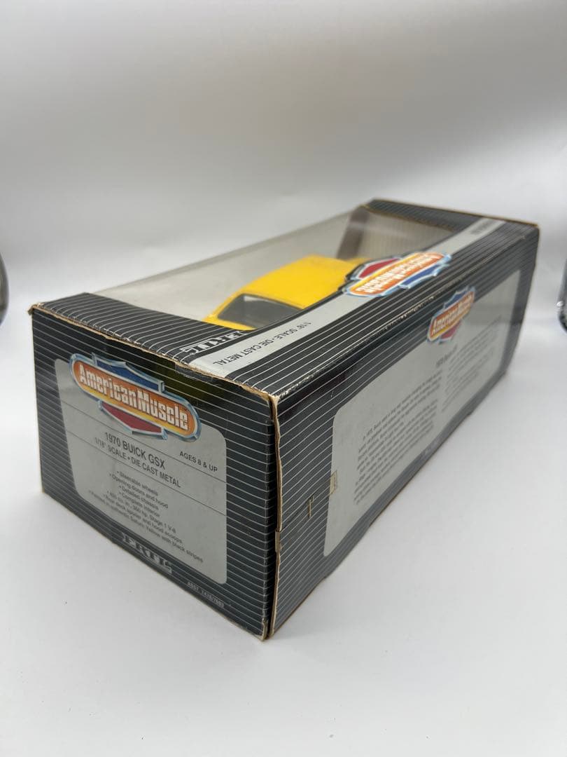 No396 NR様　2台まとめ売りミニカー1/18箱あり1970 BUICK