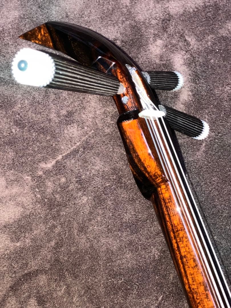 沖縄三線最高峰八重山黒木与那城型ウズラ➖トラ模様本皮一枚張りスンチ塗り限定出品