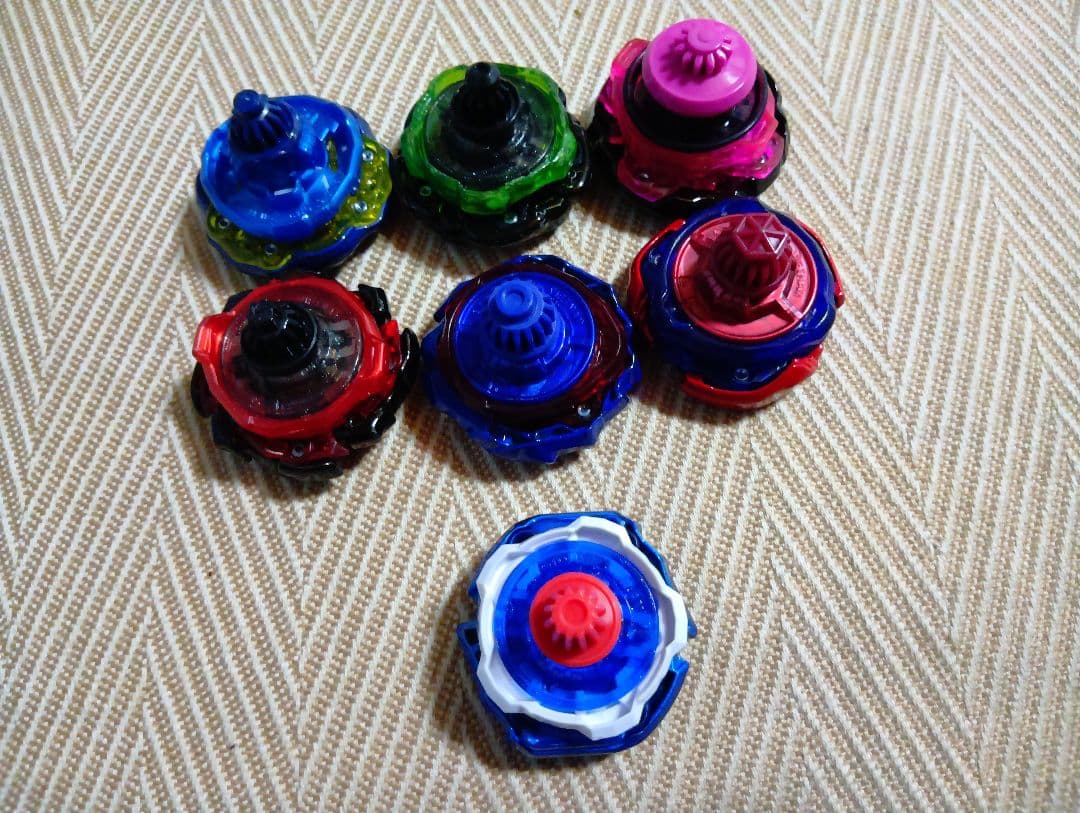 11/29 ベイブレードx メタルコート　　シャークエッジ　ベイブレード