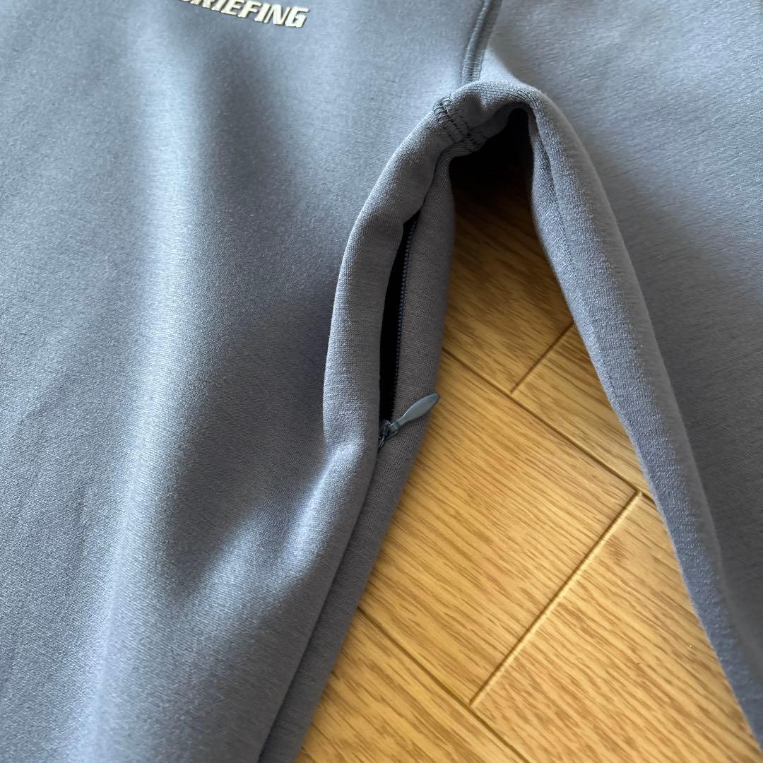 ブリーフィング ゴルフ 3Dロゴ ワンピース グレー Sモックネック