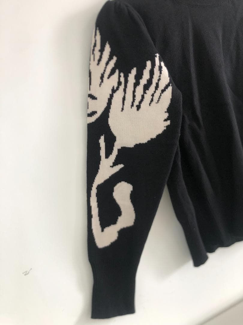 ニットセーター　　ブラック　レディース　おしゃれ 柄　長袖