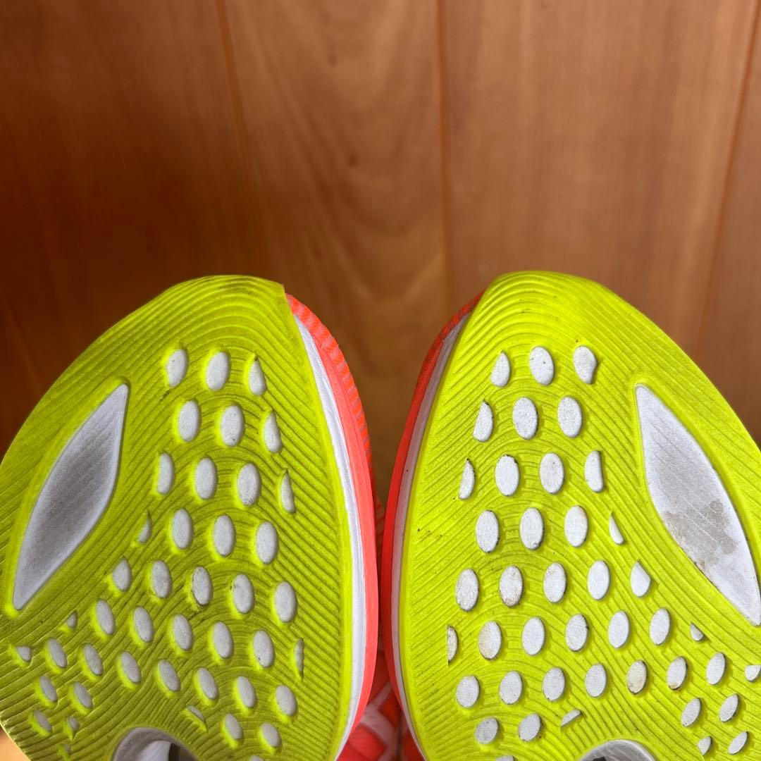 ASICS アシックス　MAGIC SPEED3 レッド　24.0