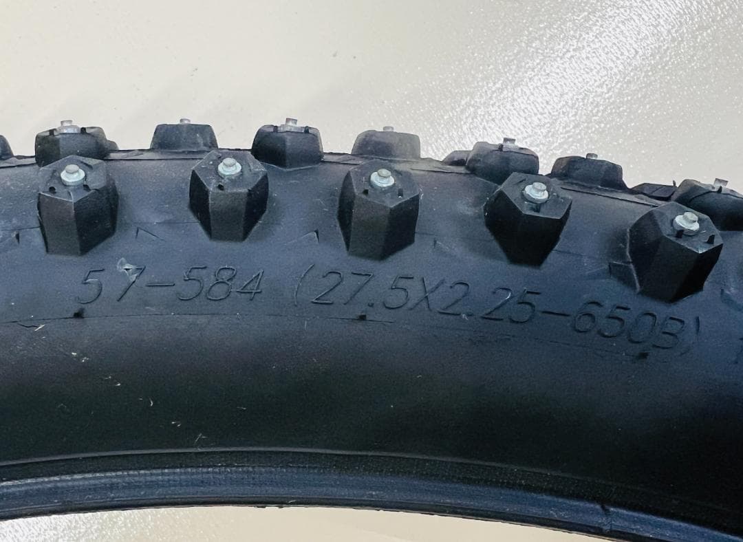 シュワルベ ICE SPIKER PRO 27.5×2.25 ２本セット