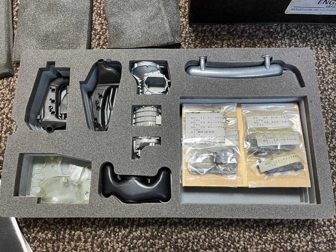 ぱ*ん様 ポルシェ911カレラ　エンジン模型　マルシン工業