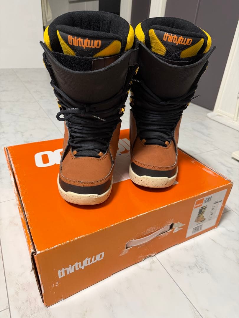 スノーボード THIRTYTWO LASHED 26cm