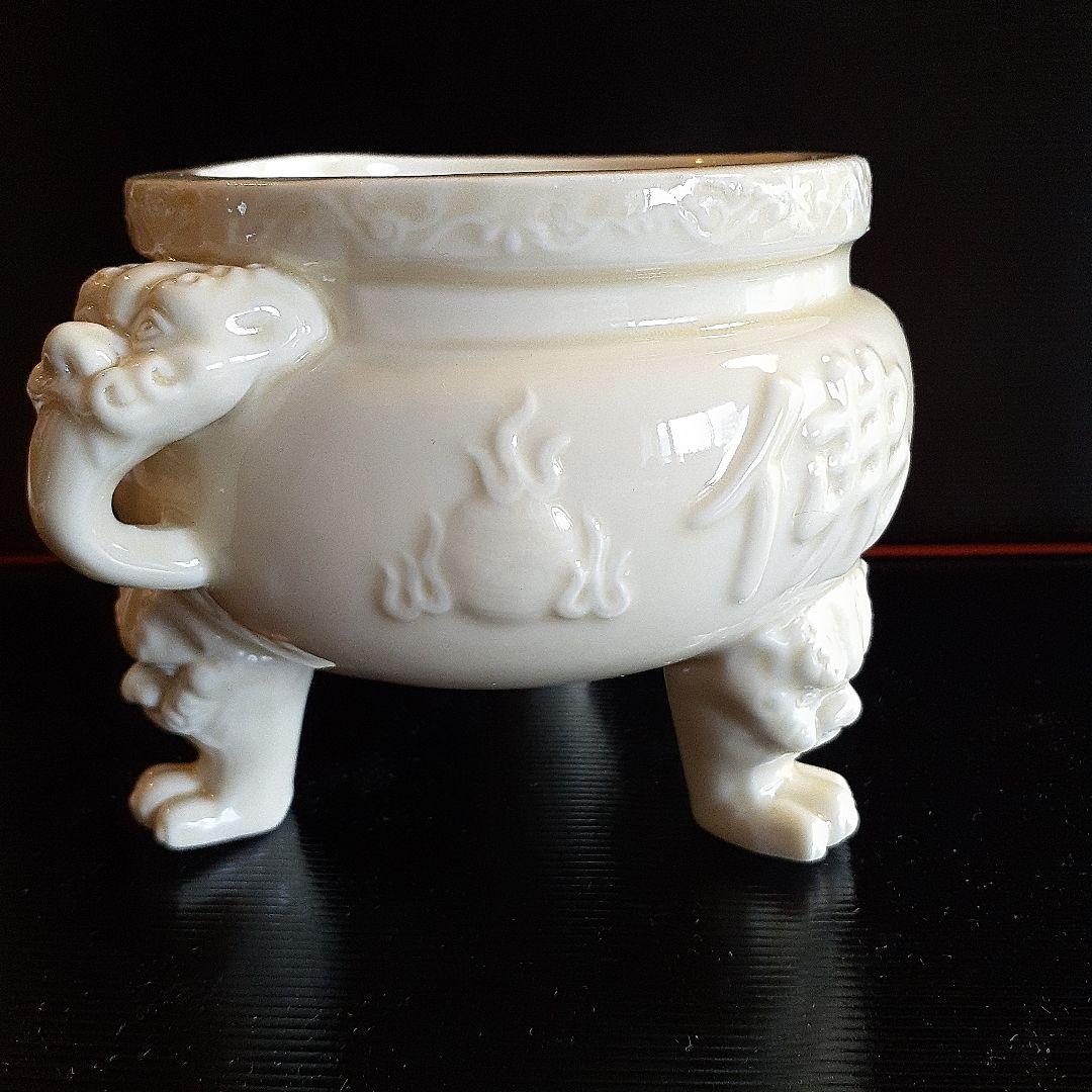 徳化窯白磁三獣足香枦