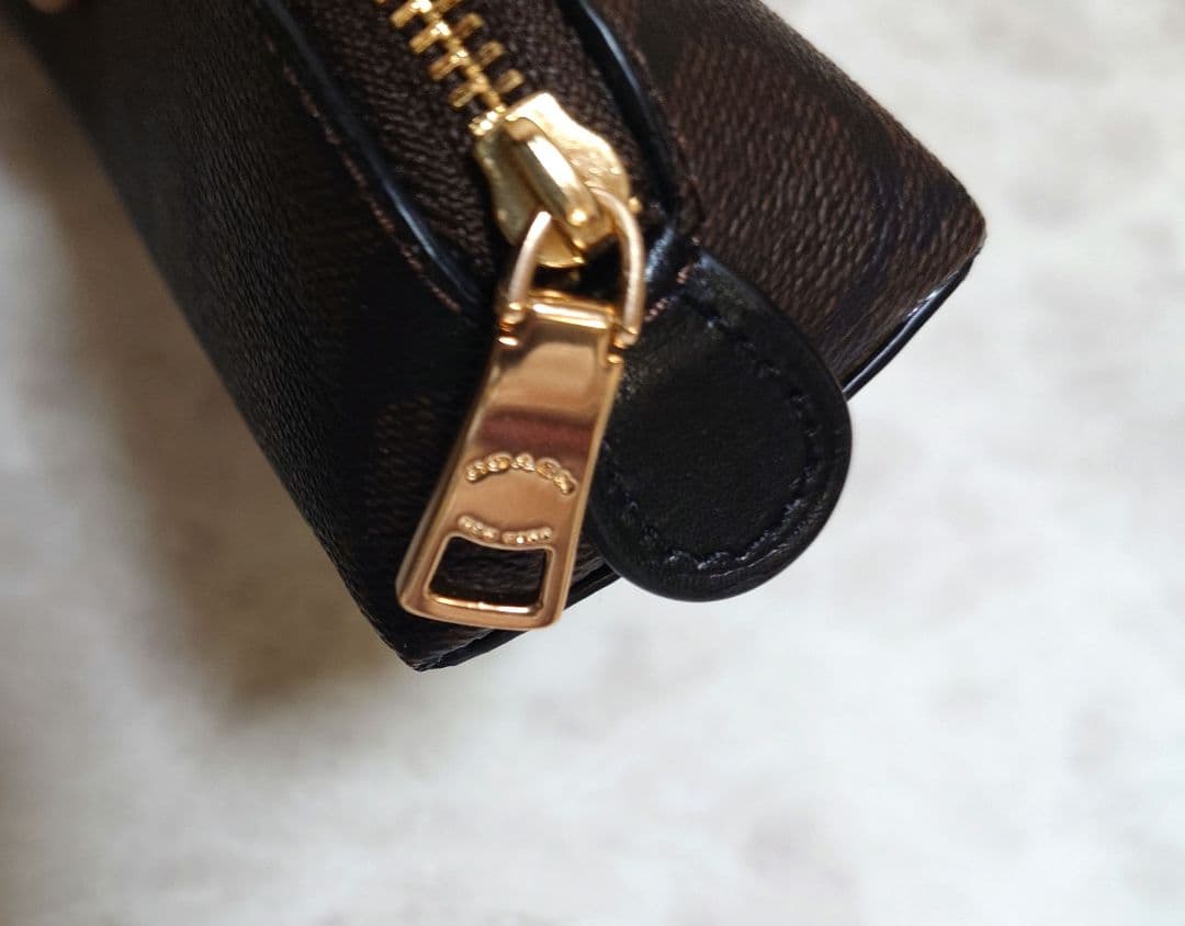 新品　COACH　コーチ　 筆箱 ゴールドジッパー　ペンケース