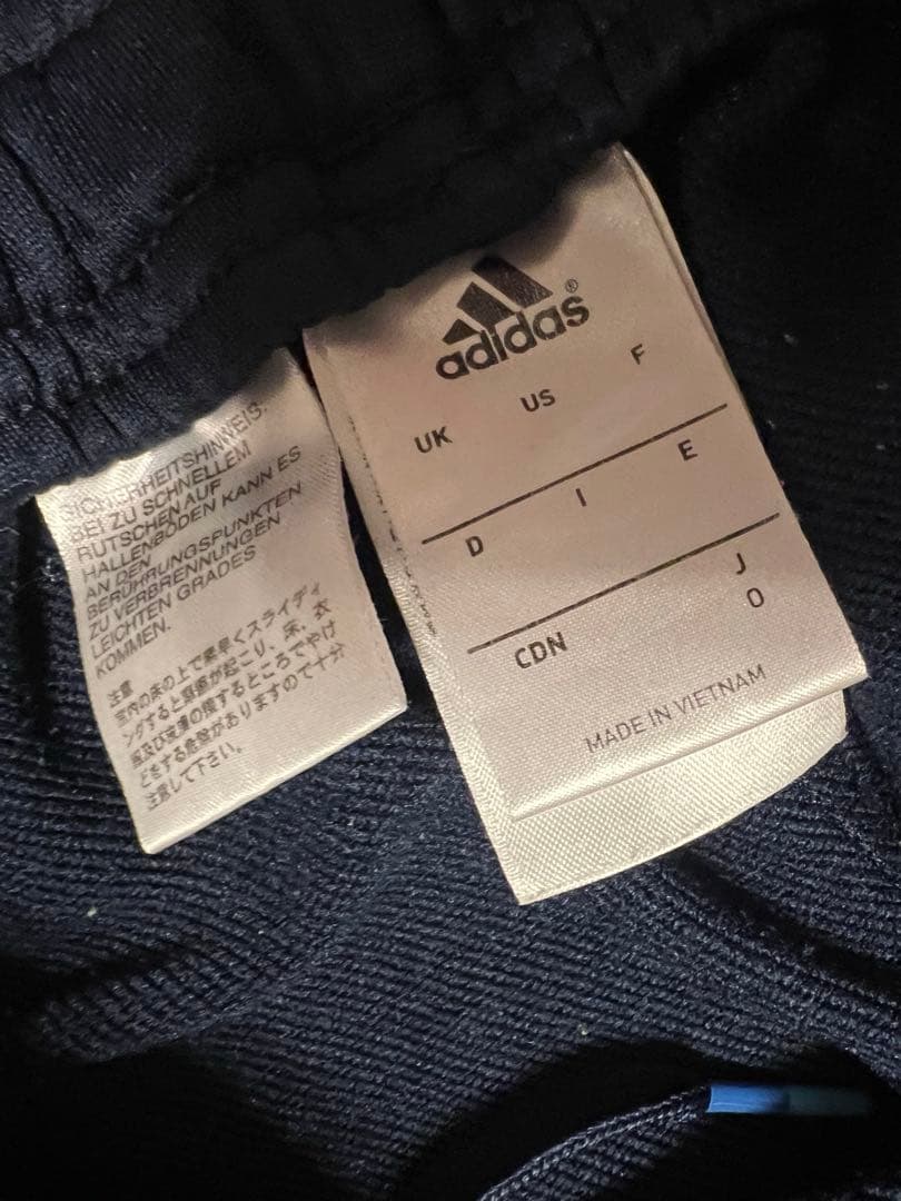 横浜F・マリノス トレーニングパンツ Oサイズ adidas エンブレム入り