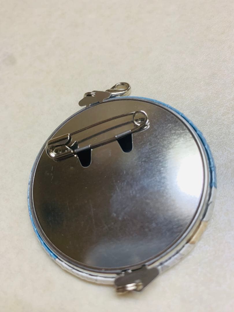 銀魂　銀時　缶バッジ　トレーディングつながる缶バッジチャーム　ソーセージ