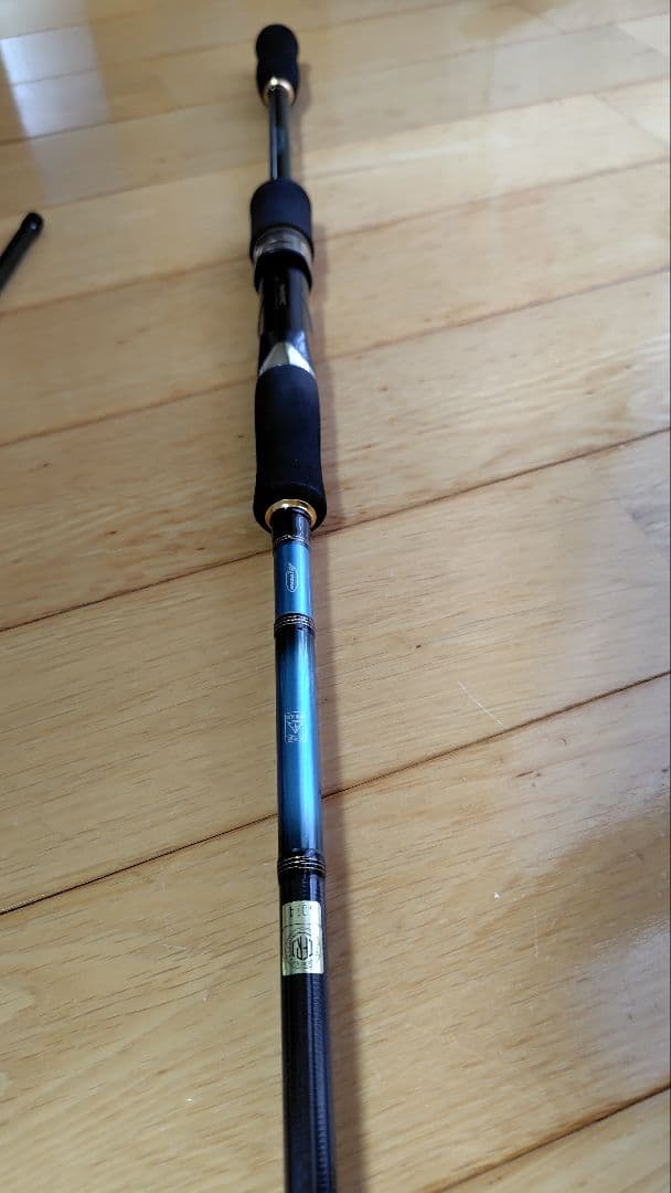 ダイワエメラルダス MX83M-S　SHORE ロッドケース付き