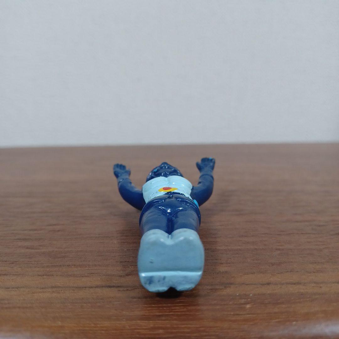 無版権　パチモノ　「仮面ライダー」風ペンダント・トップ　ミニソフビフィギュア