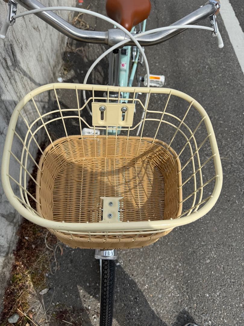 ミントグリーン 24インチサイクル ヘルメット付き