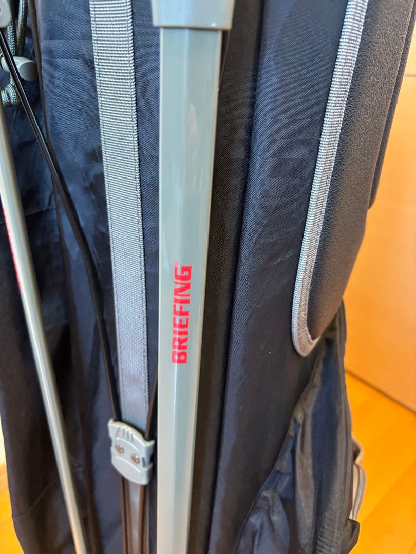 BRIEFING キャディバッグ ブラック/グレー アイアンカバーセット