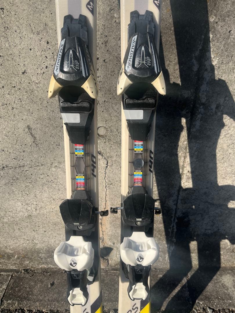 SALOMON サロモン 24 HRS 140cm カービングスキー