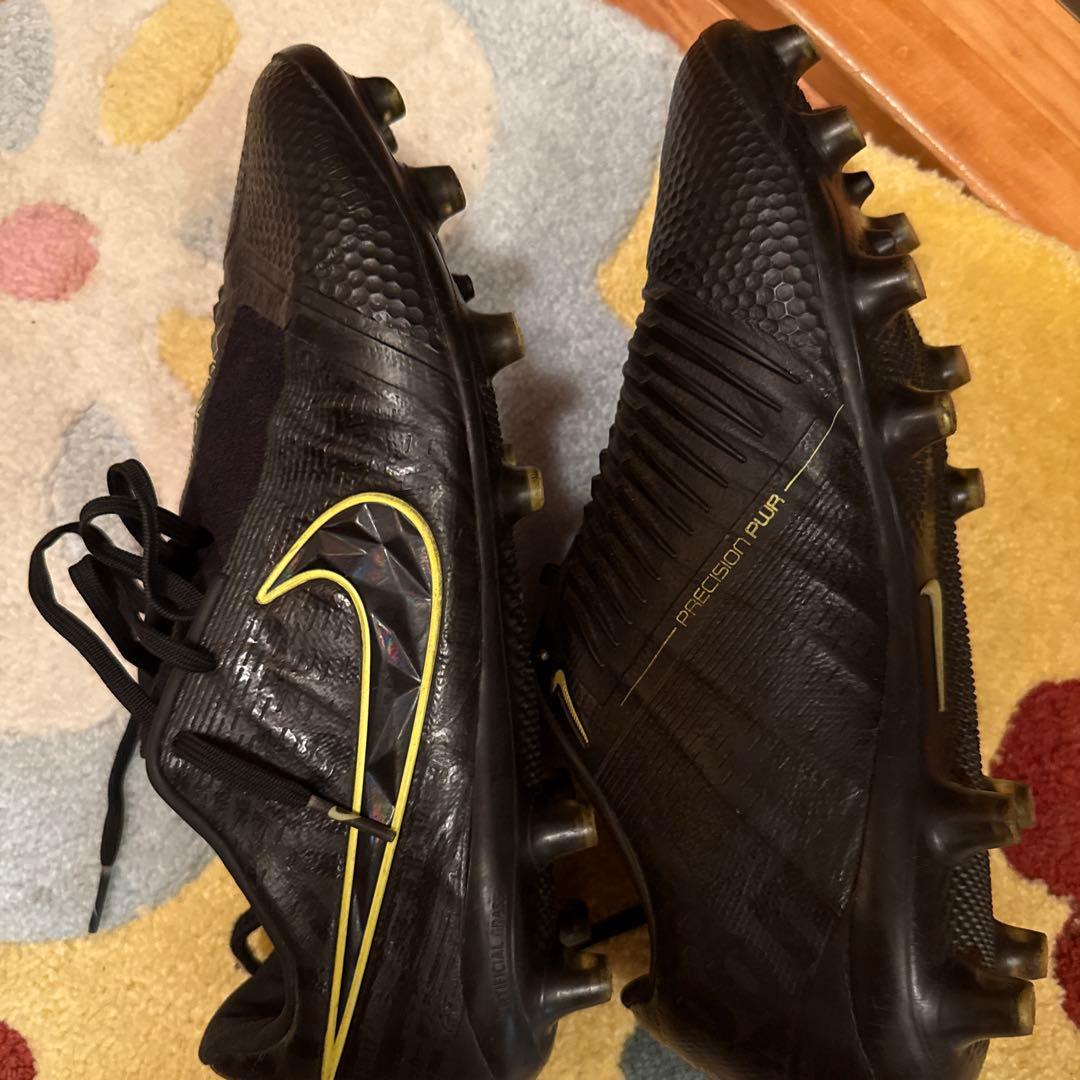 ナイキ　ファントムヴェノム　26㎝