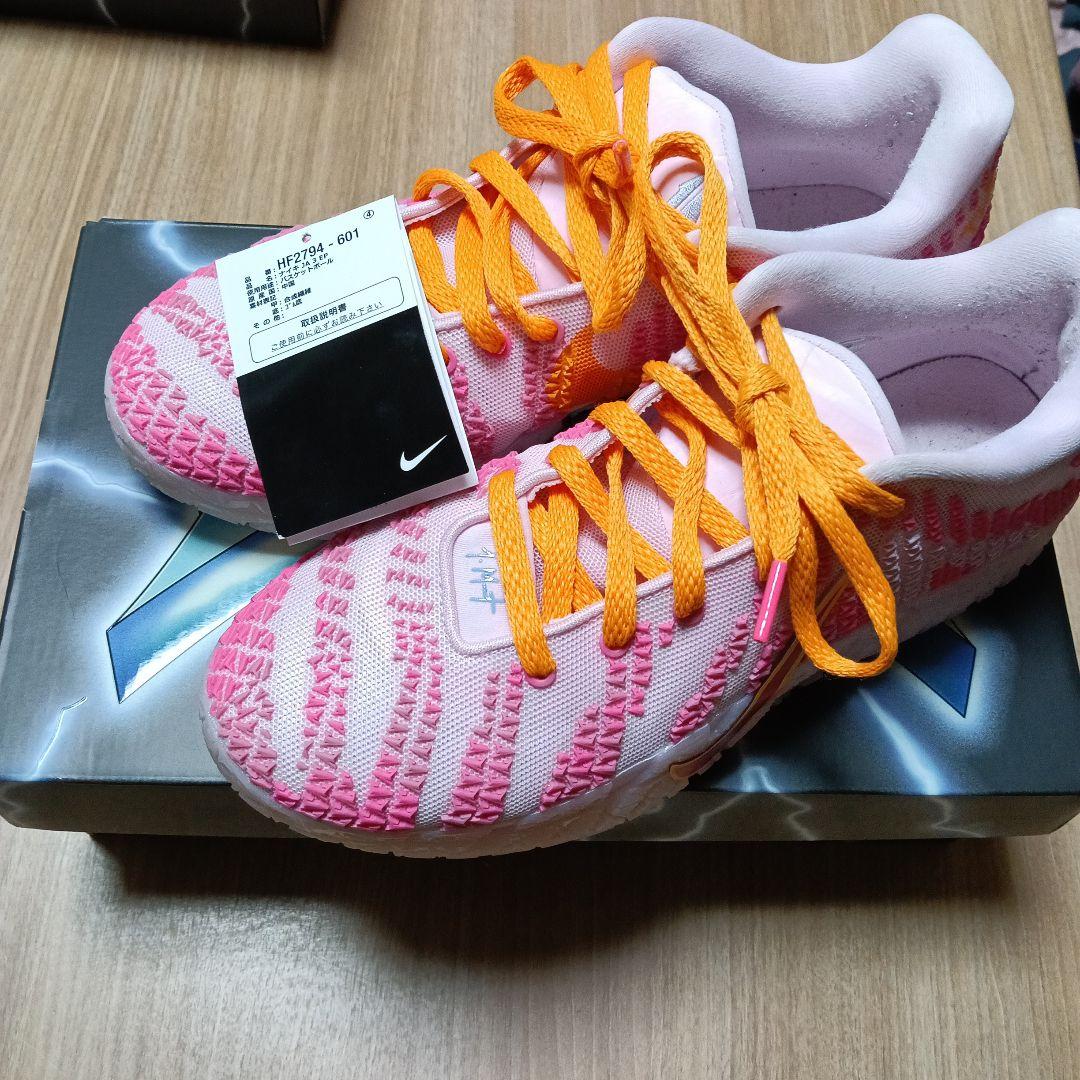 Nike jya3 Rページ