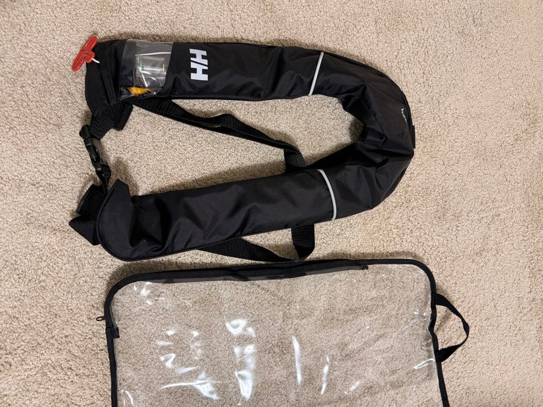 Helly Hansen インフレータブルライフジャケット