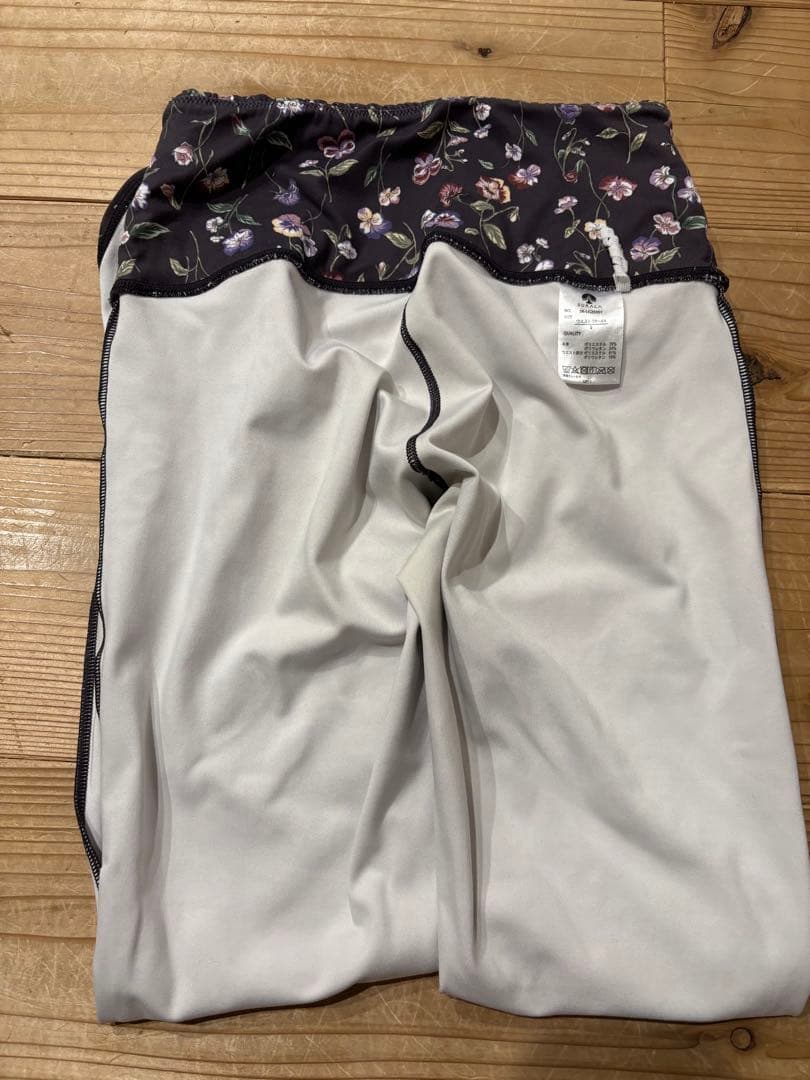 SUKALA スプリングフラワー　セットアップ　上下