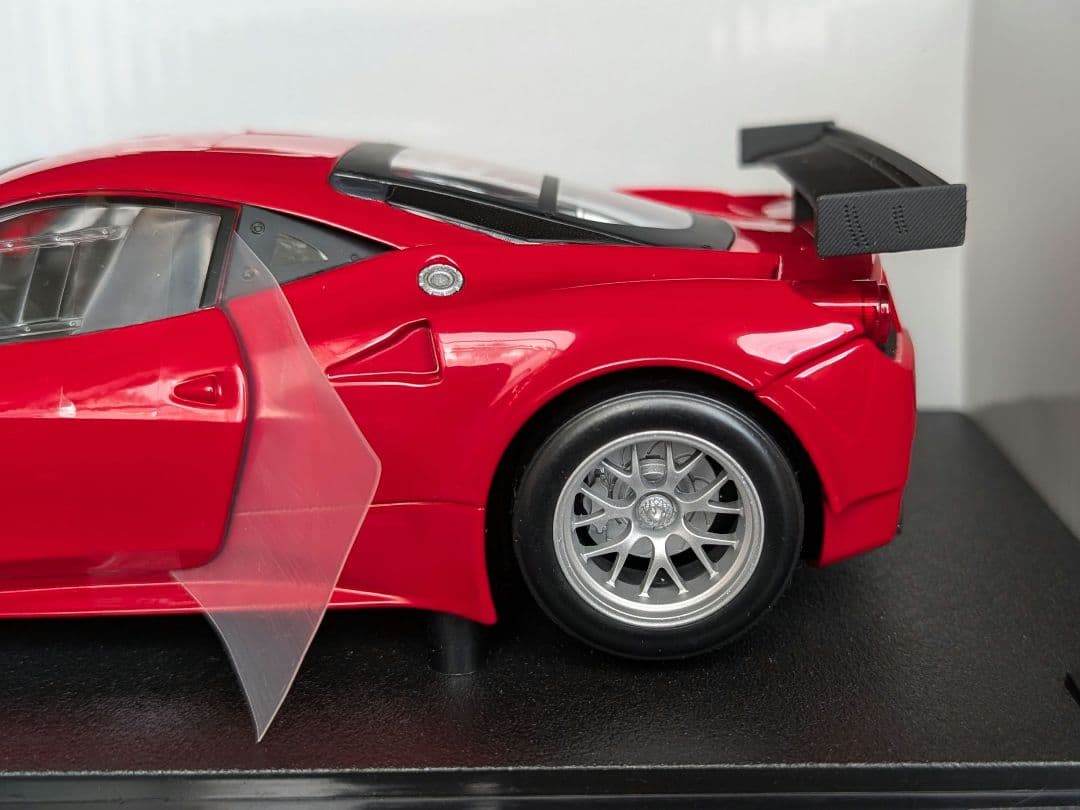 ホットウィール 1/18 FERRARI 458 ITALIA GT2