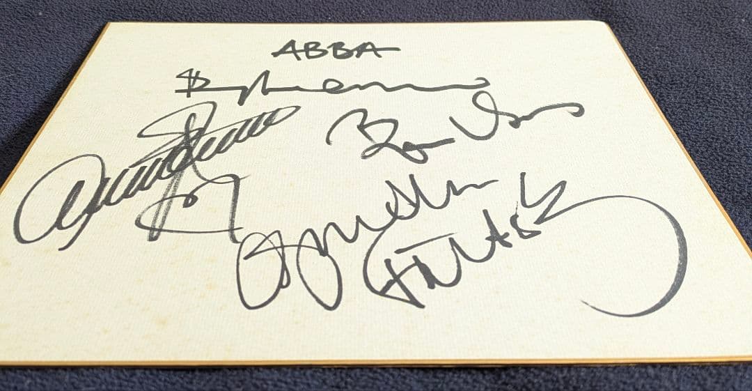 ABBAの直筆サイン色紙