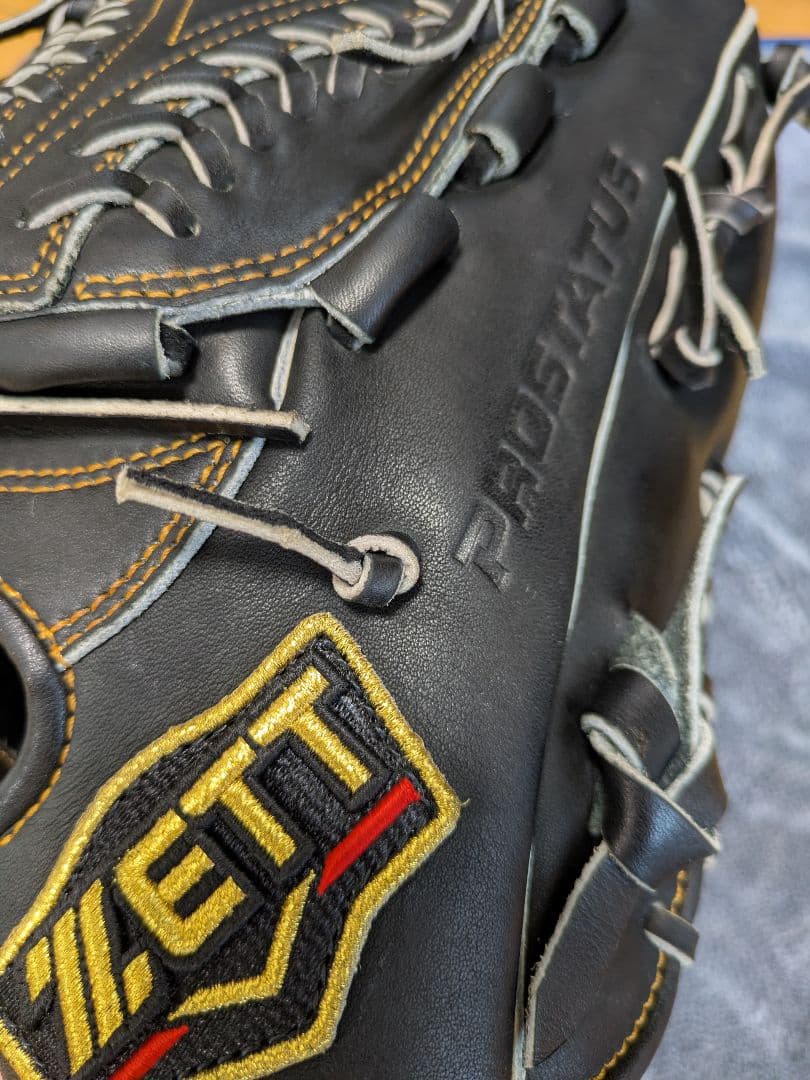 ZETT ゼットプロステイタス 投手　ピッチャー　軟式グローブ中古