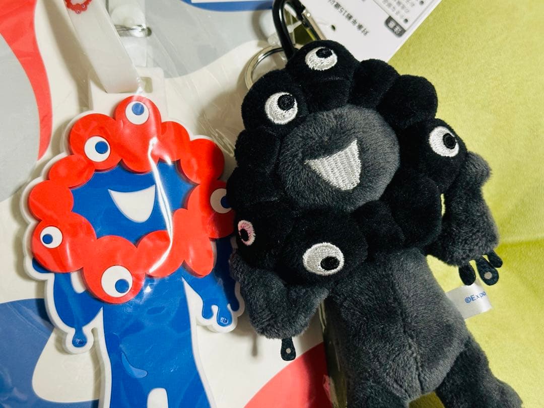 【限定品セット】新品 会場&台湾限定 大阪万博 黒ミャクミャク 立ち カラビナ