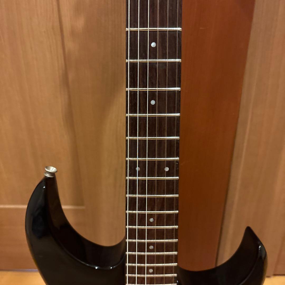 金ロゴ FERNANDES トレモロアーム付 新品弦張替済