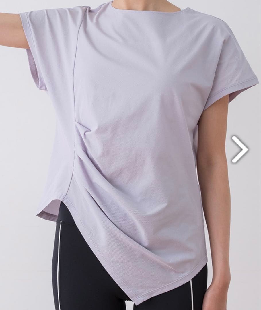 ペーパーライク　アシンメトリートップス　ティラピスTシャツ　Mサイズ